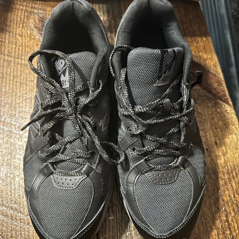 New Balance gray and black shoes size 9.5.